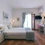 Plaza Hotel 3*
