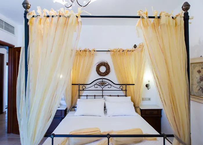 فندق Plaza Pláka