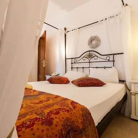 Plaza Hotel 3*